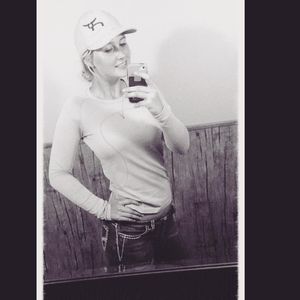 Meet your Posher, Dakota